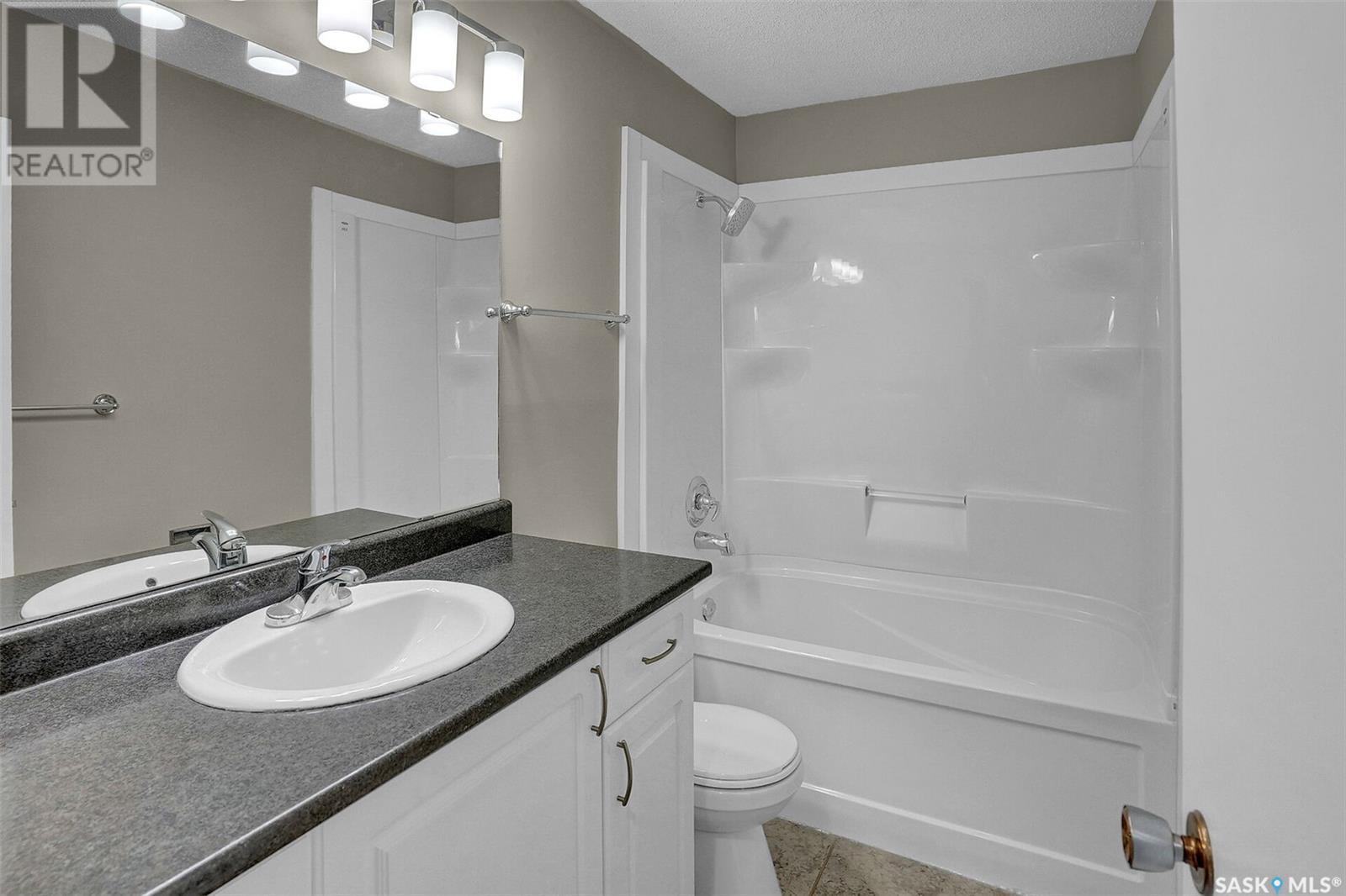 F 4208 Castle Road, Regina, Saskatchewan  S4S 4W1 - Photo 14 - SK005806
