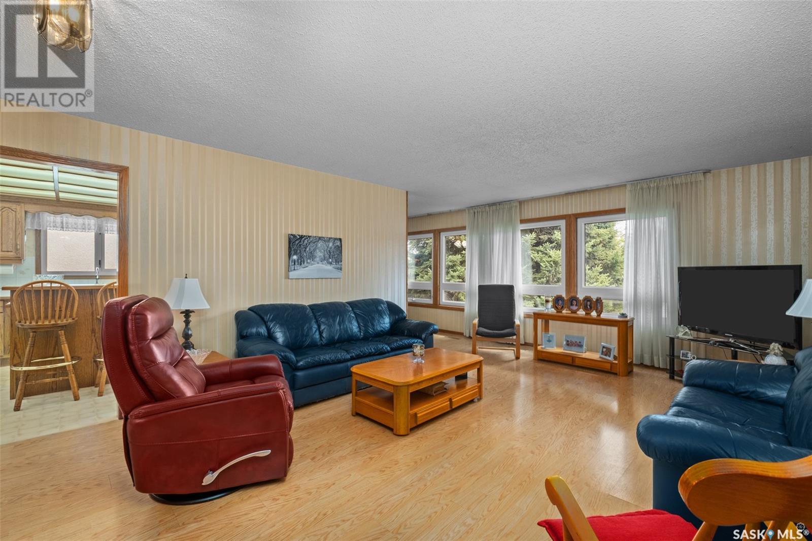 Property at 1306 McKay DRIVE image 3