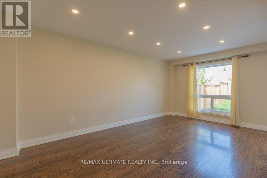 Property at 717 CARRYING PLACE image 4