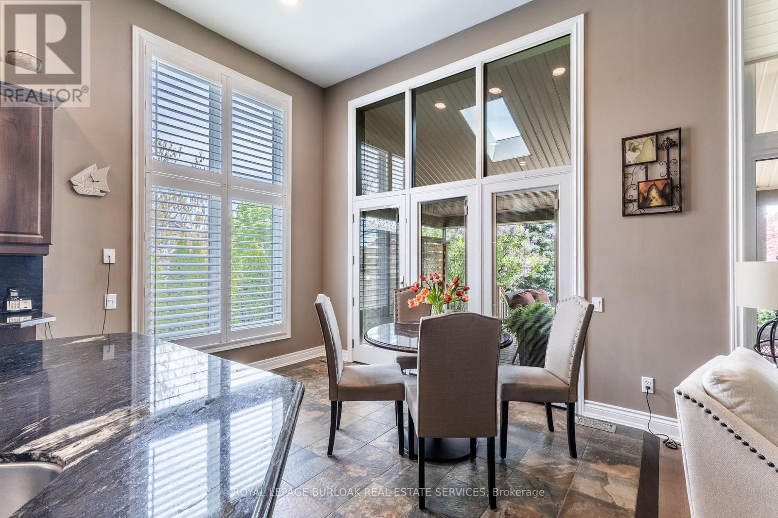 2605 Armour Crescent, Burlington, Ontario  L7M 4T3 - Photo 13 - W12147350