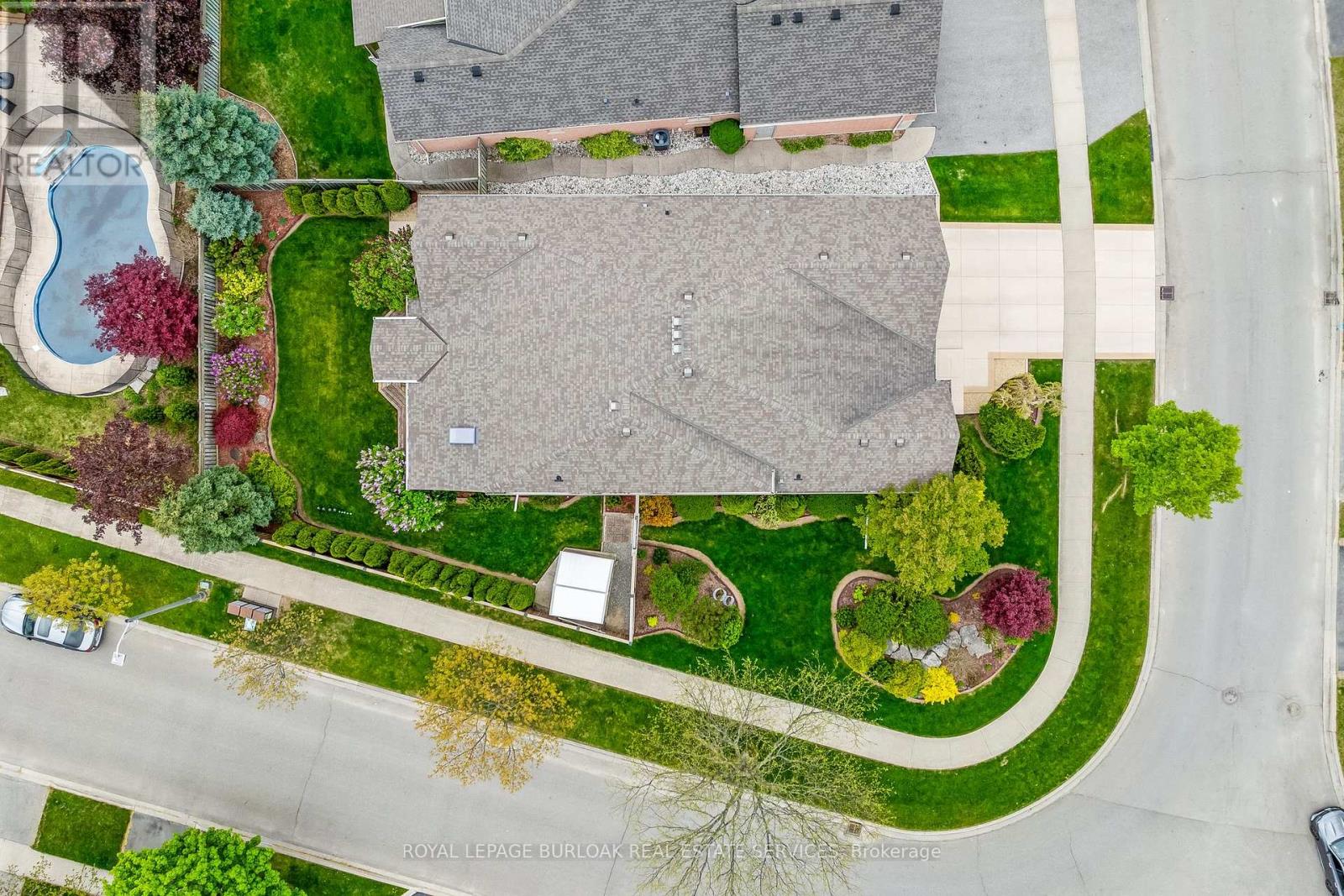 2605 Armour Crescent, Burlington, Ontario  L7M 4T3 - Photo 47 - W12147350