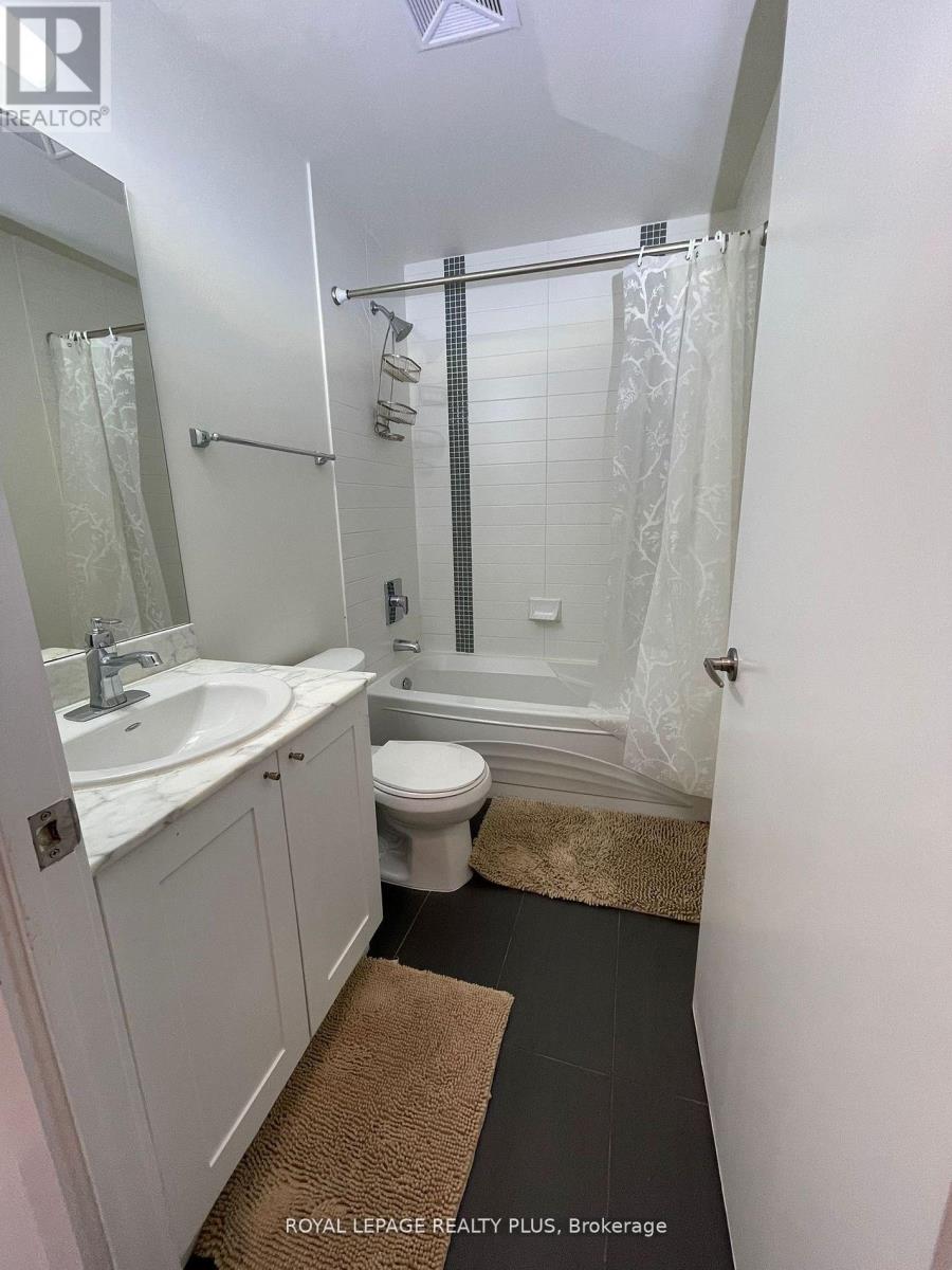 3507 - 4070 Confederation Parkway, Mississauga, Ontario  L5B 0E9 - Photo 13 - W12147416