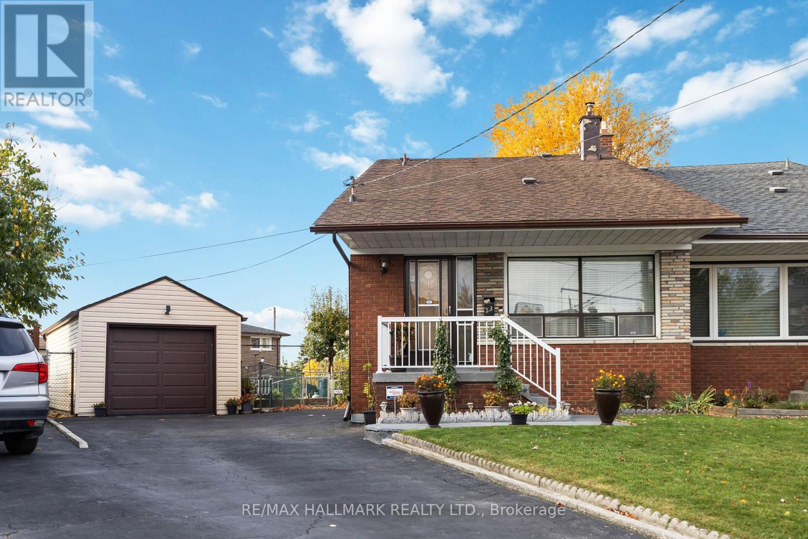 23 LOCKINGTON COURT S, toronto (humbermede), Ontario