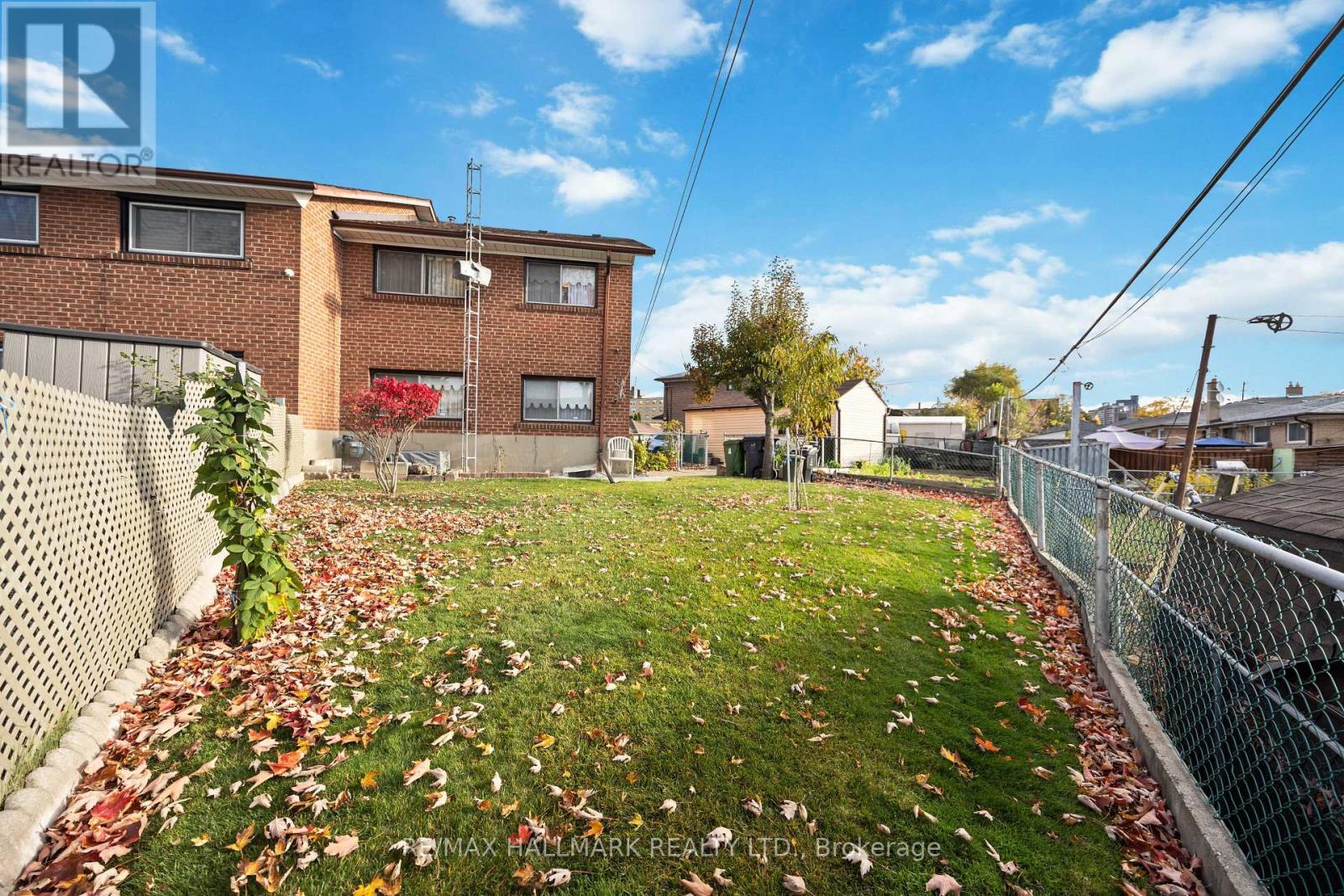 23 Lockington Court, Toronto, Ontario  M9M 2C4 - Photo 39 - W12147469