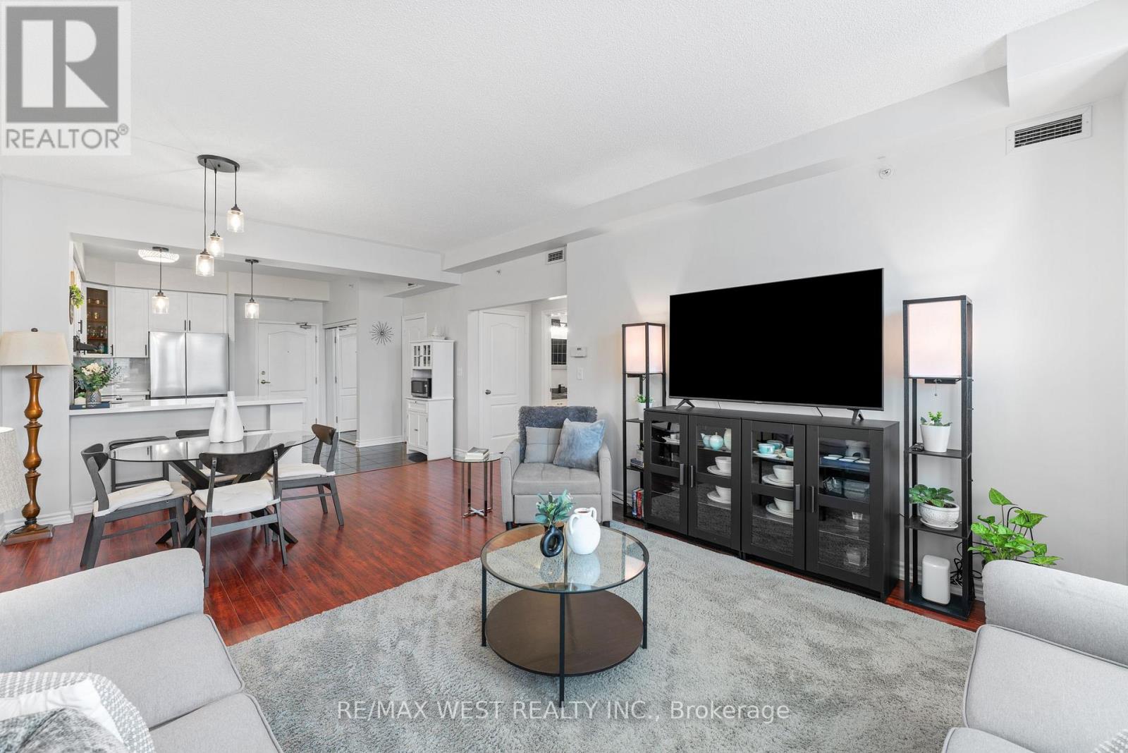 104 - 3531 Lake Shore Boulevard W, Toronto, Ontario  M8W 1P4 - Photo 7 - W12147542