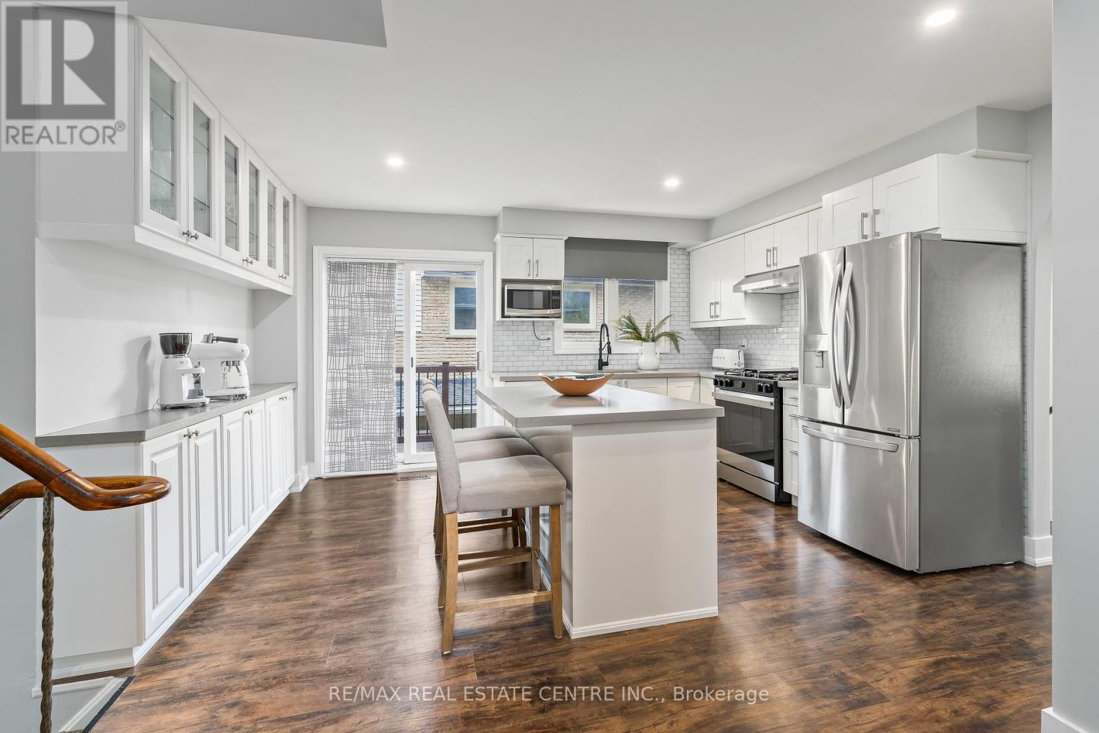 834 Merritt Drive, Milton, Ontario  L9T 4K1 - Photo 13 - W12147583