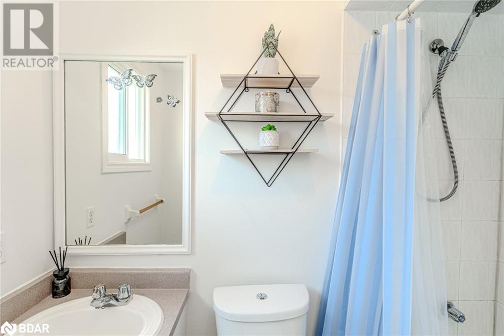21 Cuthbert Street, Barrie, Ontario  L4N 6X8 - Photo 11 - 40728736