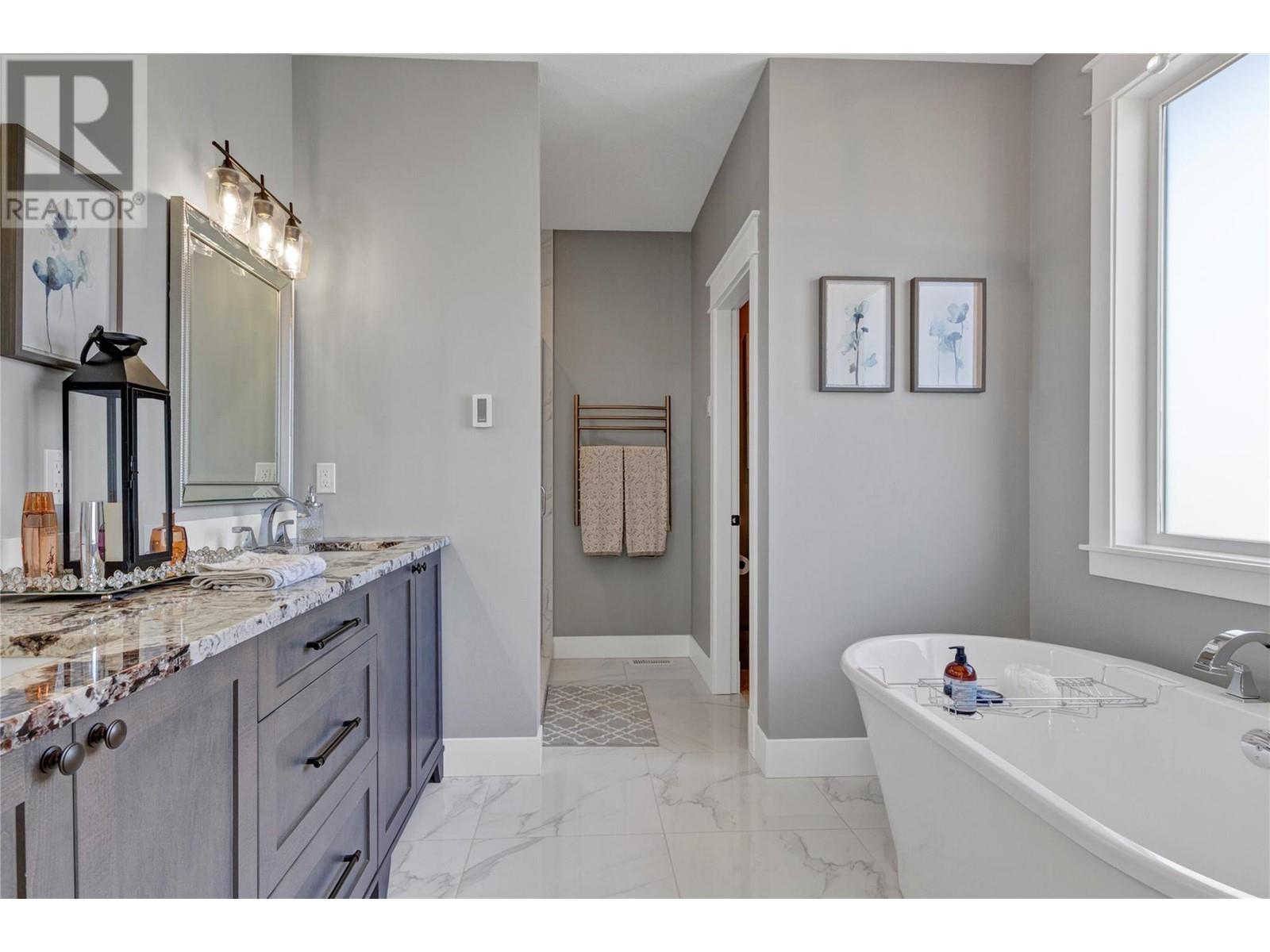 Property at 304 Silversage Bluff Lane image 4