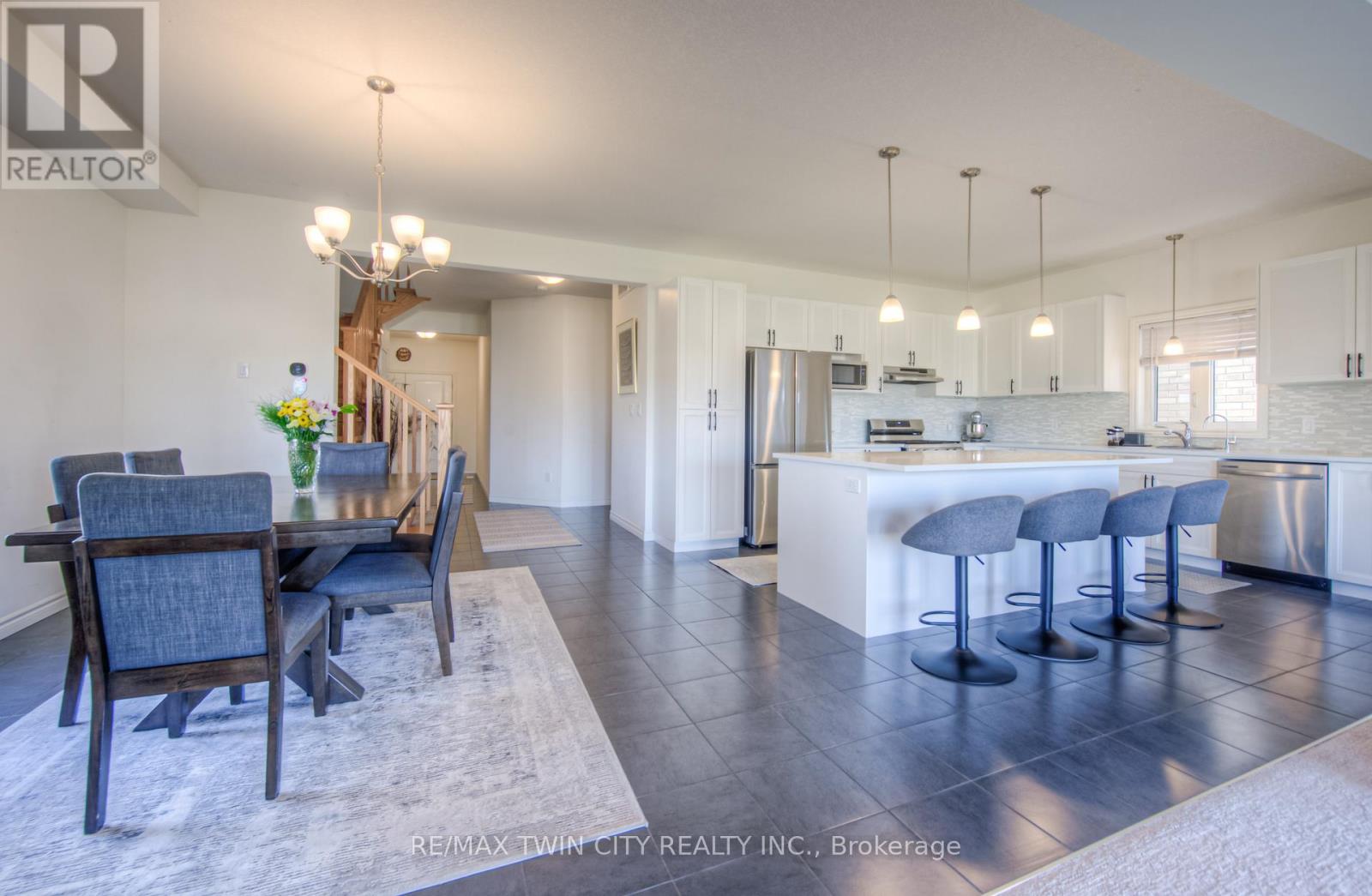 198 Savannah Ridge Drive, Brant, Ontario  N3L 0L5 - Photo 20 - X12147360