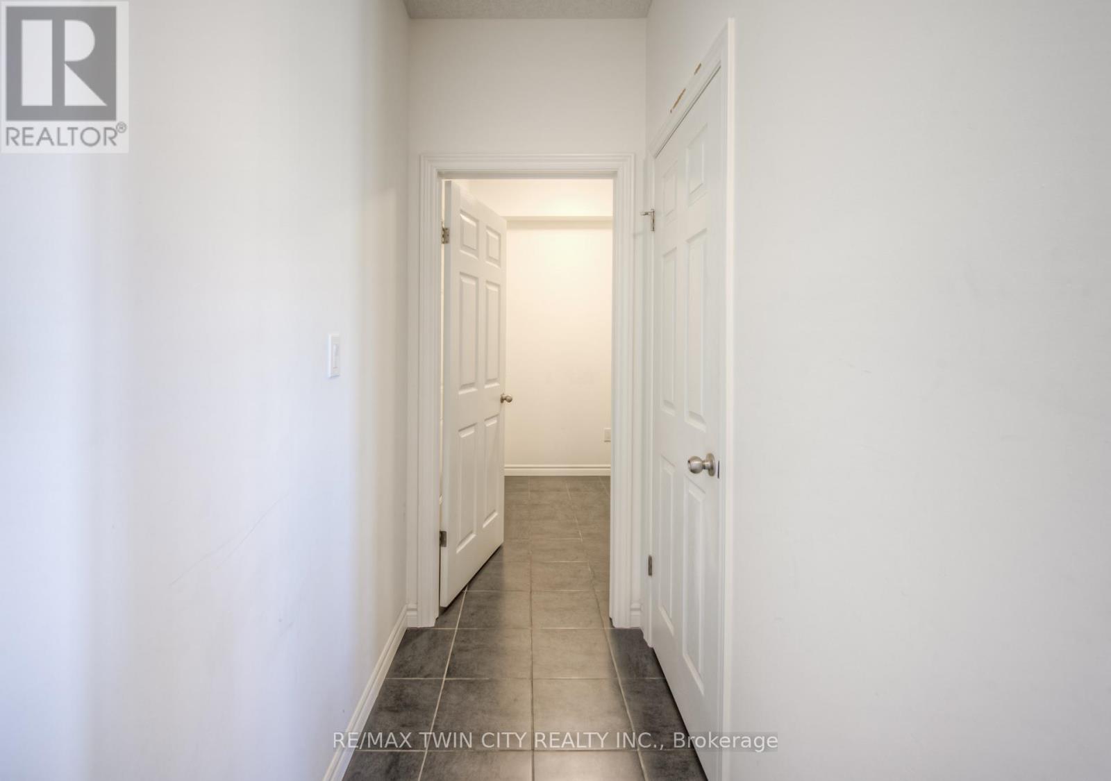 198 Savannah Ridge Drive, Brant, Ontario  N3L 0L5 - Photo 21 - X12147360
