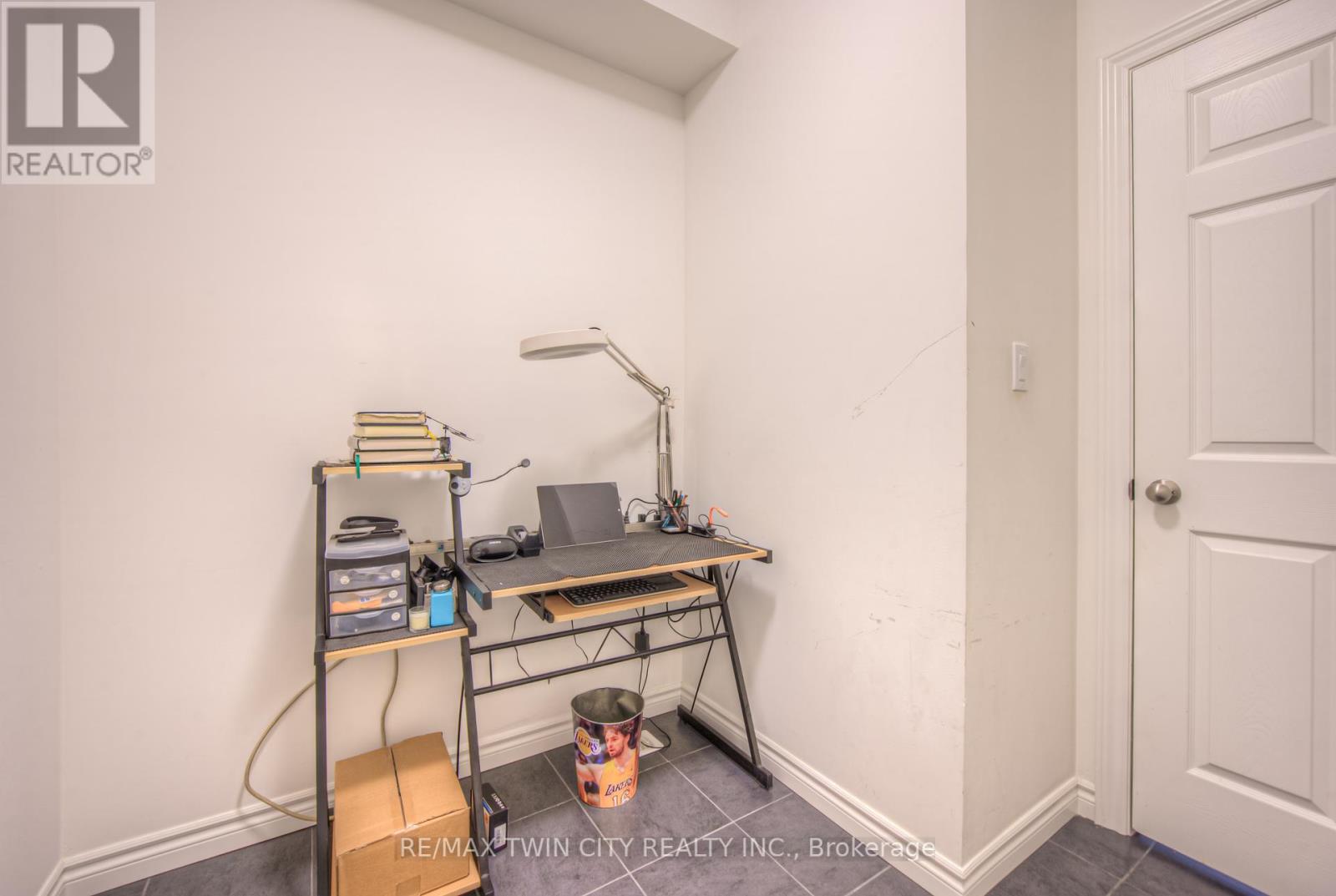 198 Savannah Ridge Drive, Brant, Ontario  N3L 0L5 - Photo 23 - X12147360