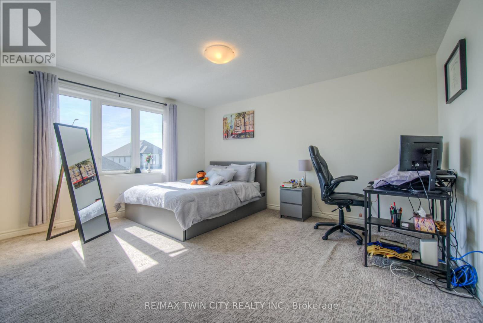 198 Savannah Ridge Drive, Brant, Ontario  N3L 0L5 - Photo 26 - X12147360