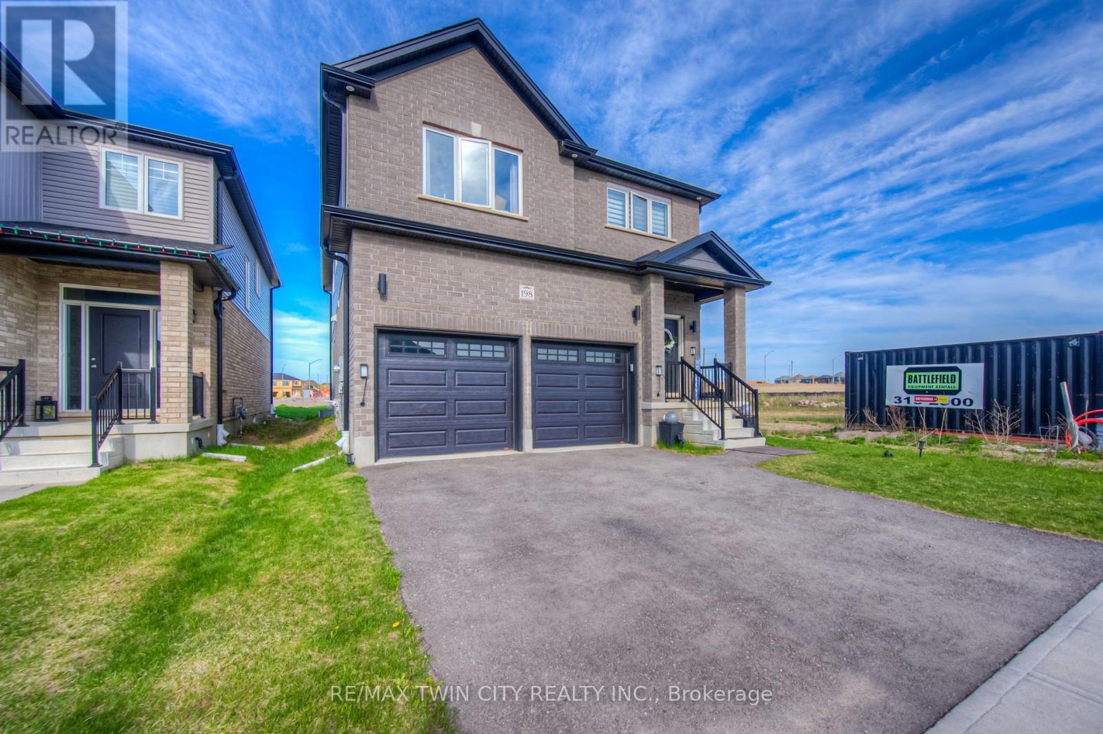 198 Savannah Ridge Drive, Brant, Ontario  N3L 0L5 - Photo 3 - X12147360