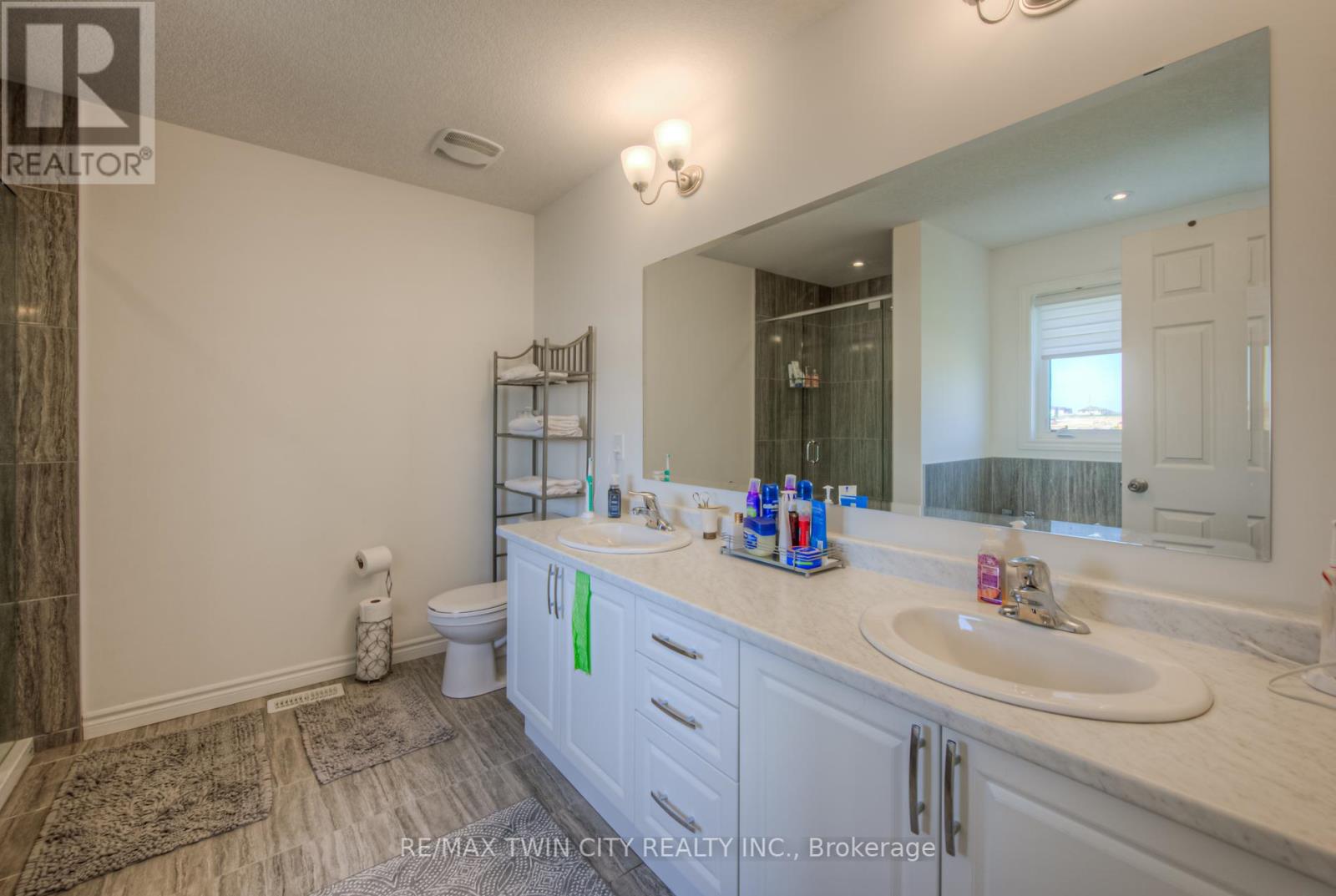198 Savannah Ridge Drive, Brant, Ontario  N3L 0L5 - Photo 35 - X12147360