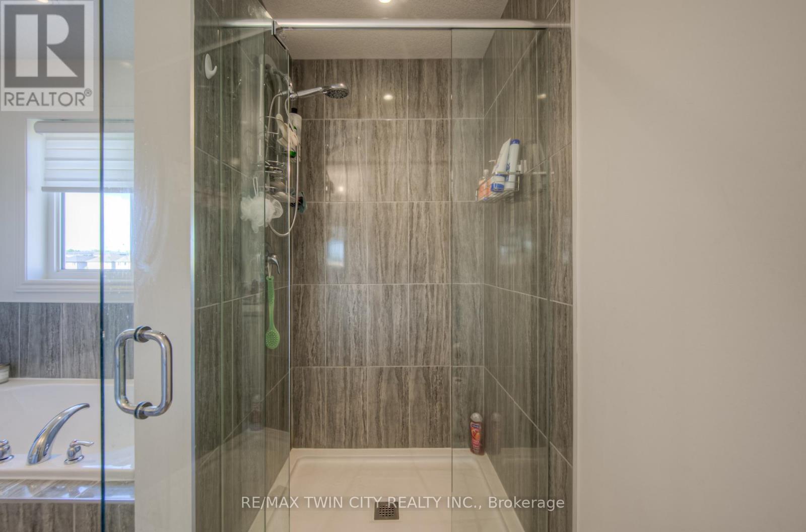 198 Savannah Ridge Drive, Brant, Ontario  N3L 0L5 - Photo 37 - X12147360