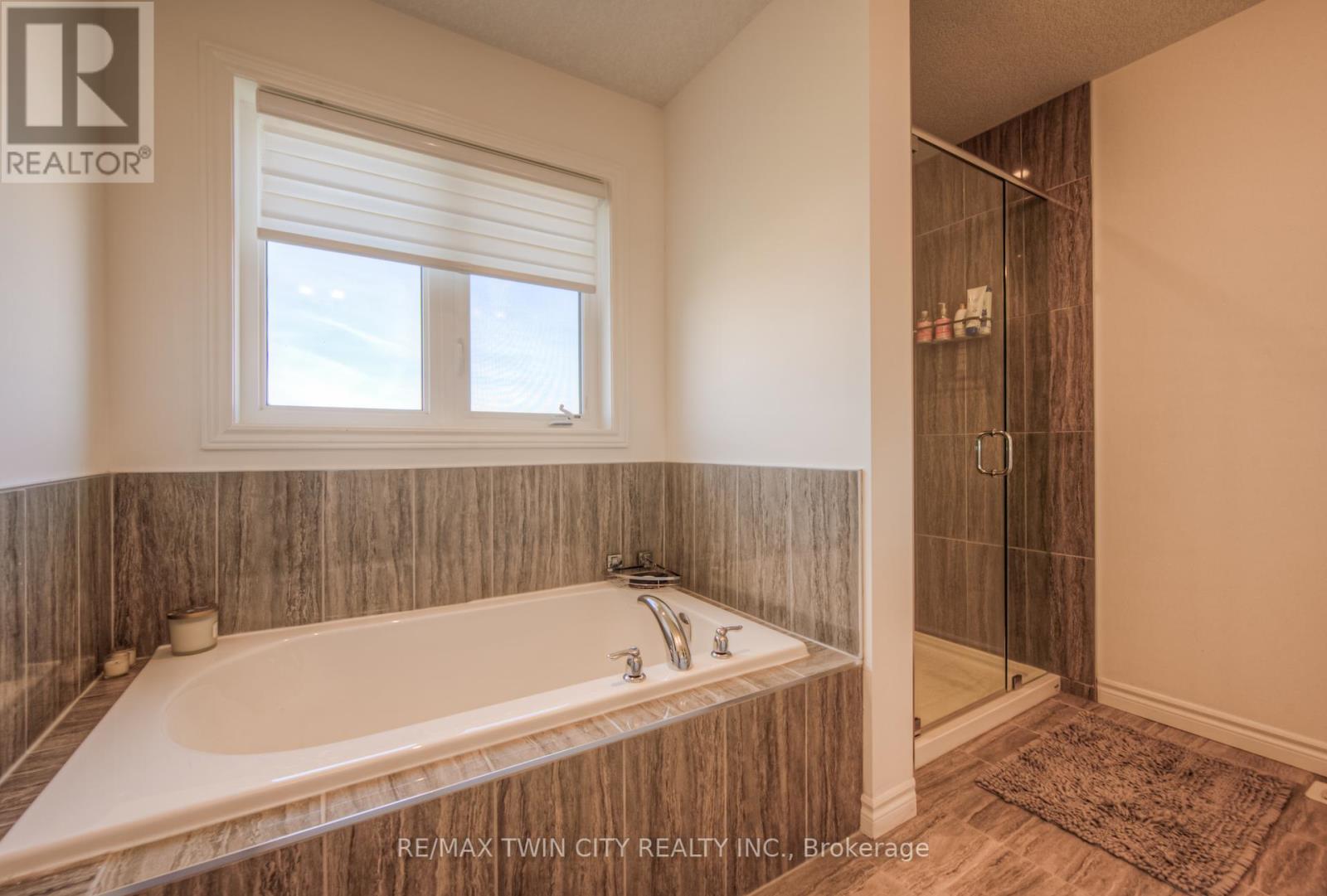 198 Savannah Ridge Drive, Brant, Ontario  N3L 0L5 - Photo 38 - X12147360