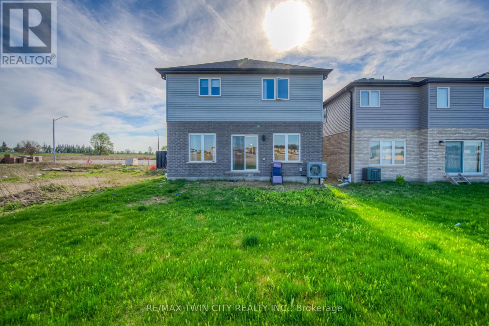 198 Savannah Ridge Drive, Brant, Ontario  N3L 0L5 - Photo 47 - X12147360