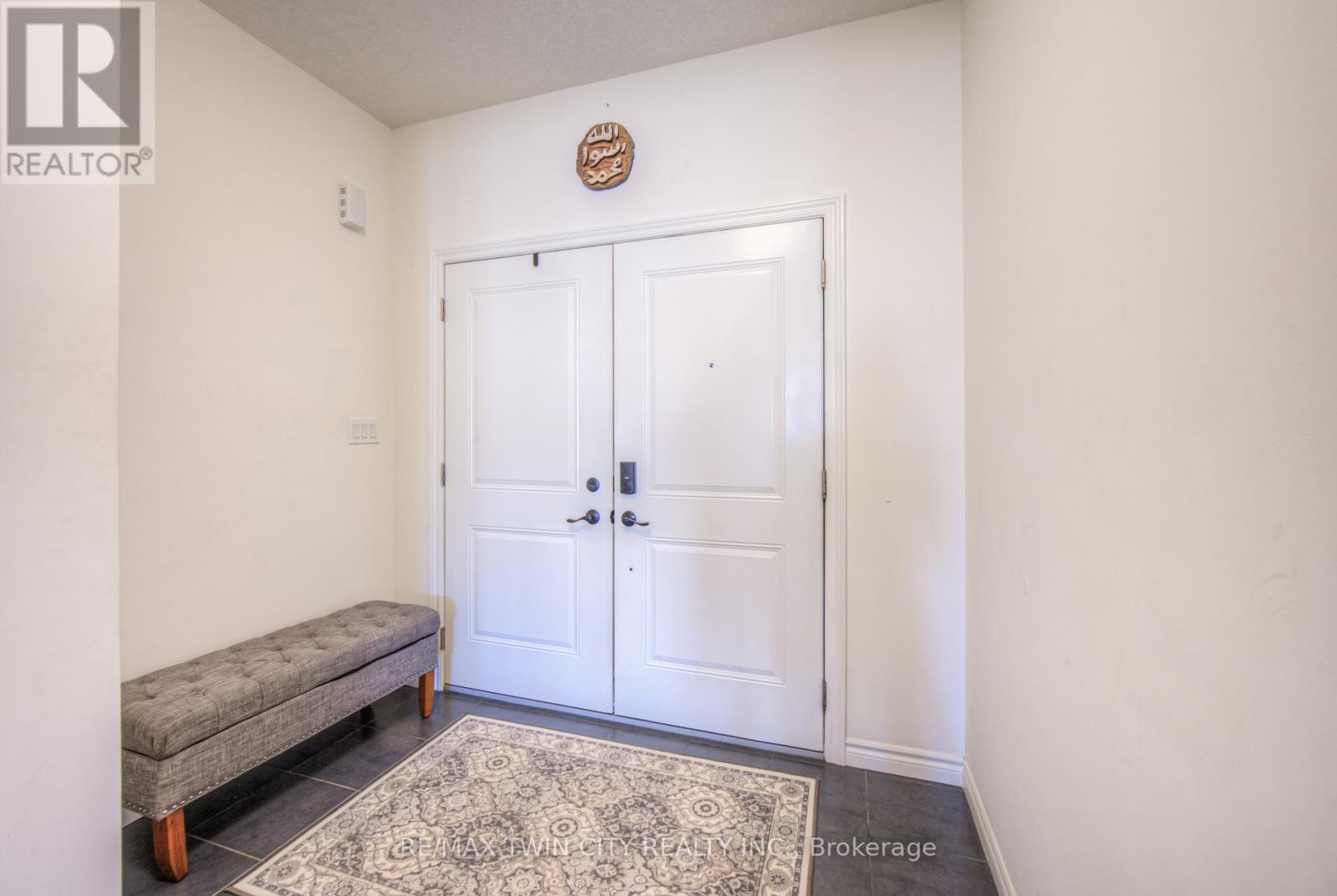 198 Savannah Ridge Drive, Brant, Ontario  N3L 0L5 - Photo 6 - X12147360