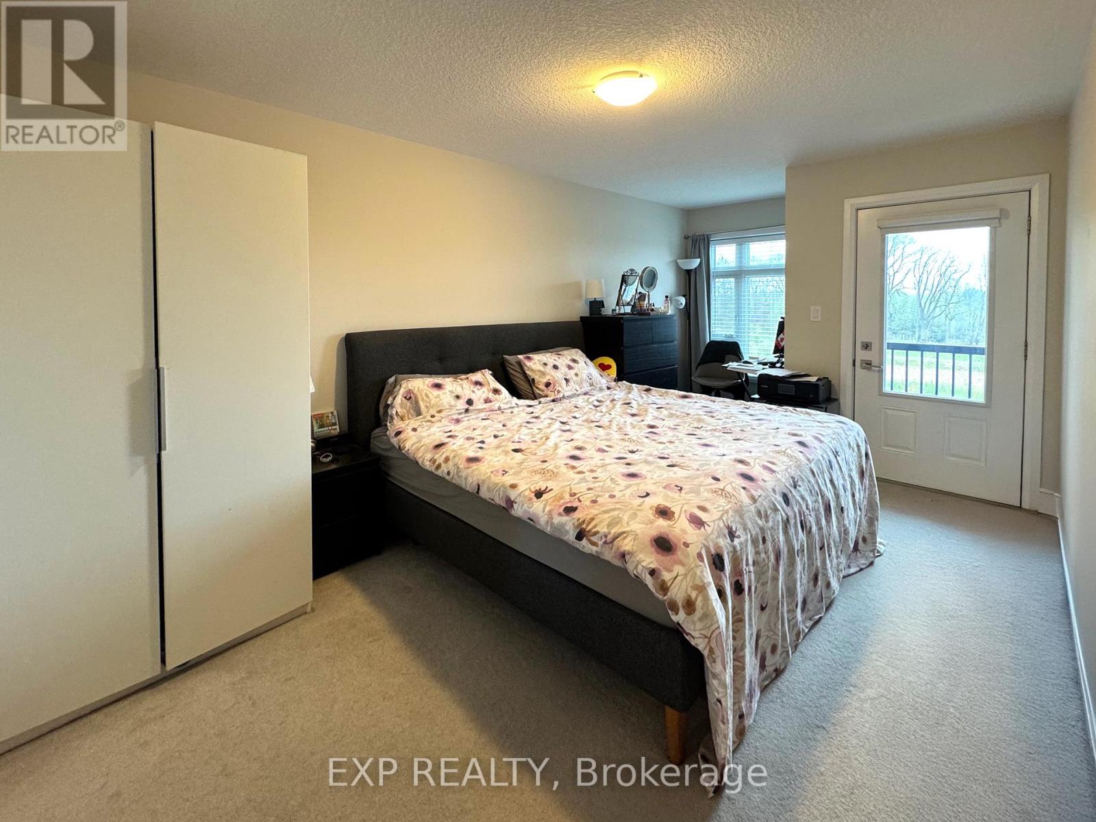 3i - 155 Thomas Slee Drive, Kitchener, Ontario  N2P 0J8 - Photo 6 - X12147378