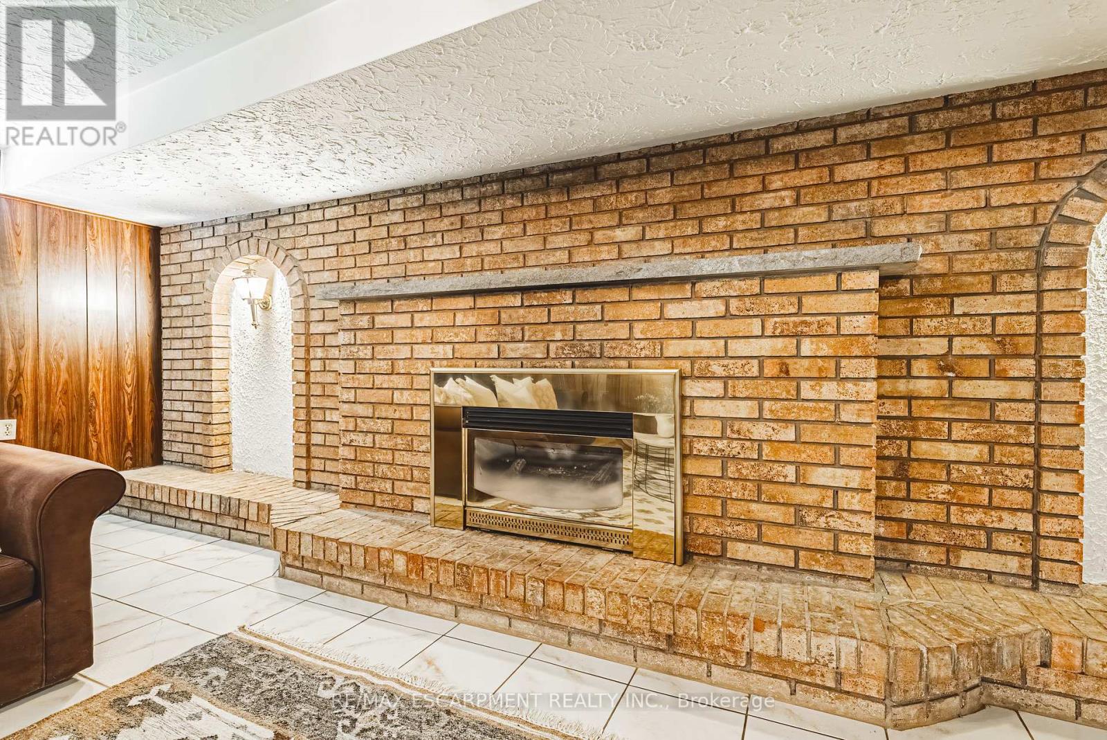 98 Deerhurst Road, Hamilton (Stoney Creek), Ontario  L8E 3G1 - Photo 30 - X12147401