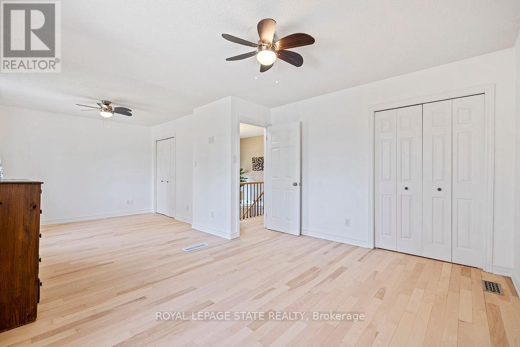 16 Linington Trail, Hamilton (Dundas), Ontario  L9H 7A3 - Photo 25 - X12147413