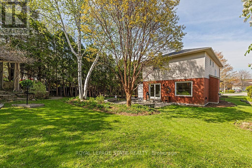 16 Linington Trail, Hamilton (Dundas), Ontario  L9H 7A3 - Photo 34 - X12147413