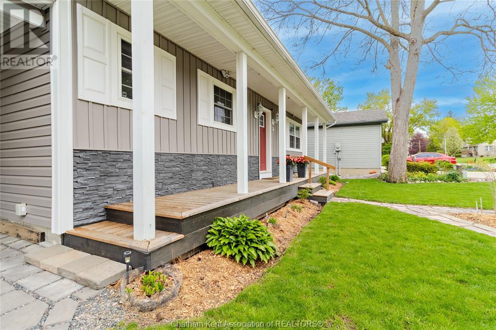 Property at 39 TIFFANY STREET image 4