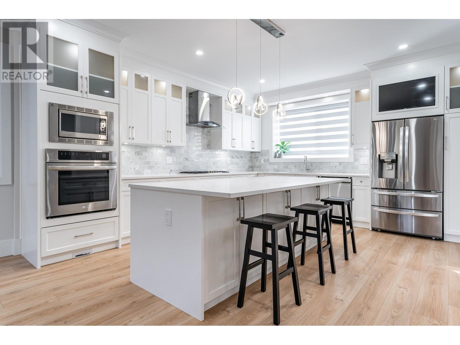 3409 Victoria Drive, Coquitlam, British Columbia  V3B 2V5 - Photo 9 - R2979747