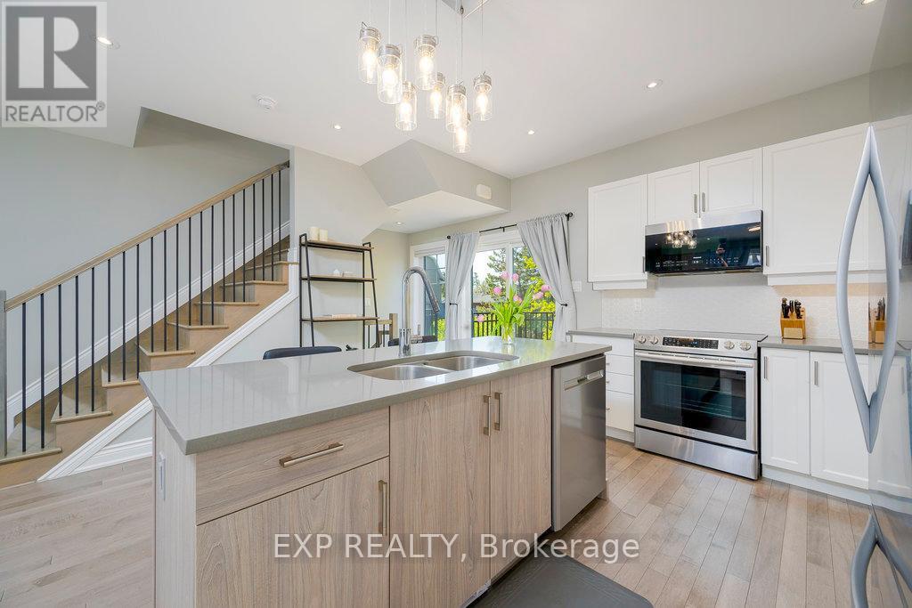705 Reverie Private, Ottawa, Ontario  K2S 0T9 - Photo 10 - X12147863