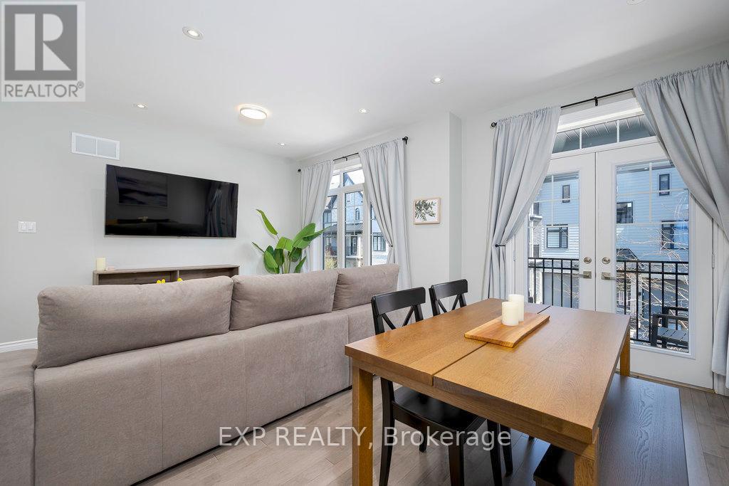 705 Reverie Private, Ottawa, Ontario  K2S 0T9 - Photo 13 - X12147863