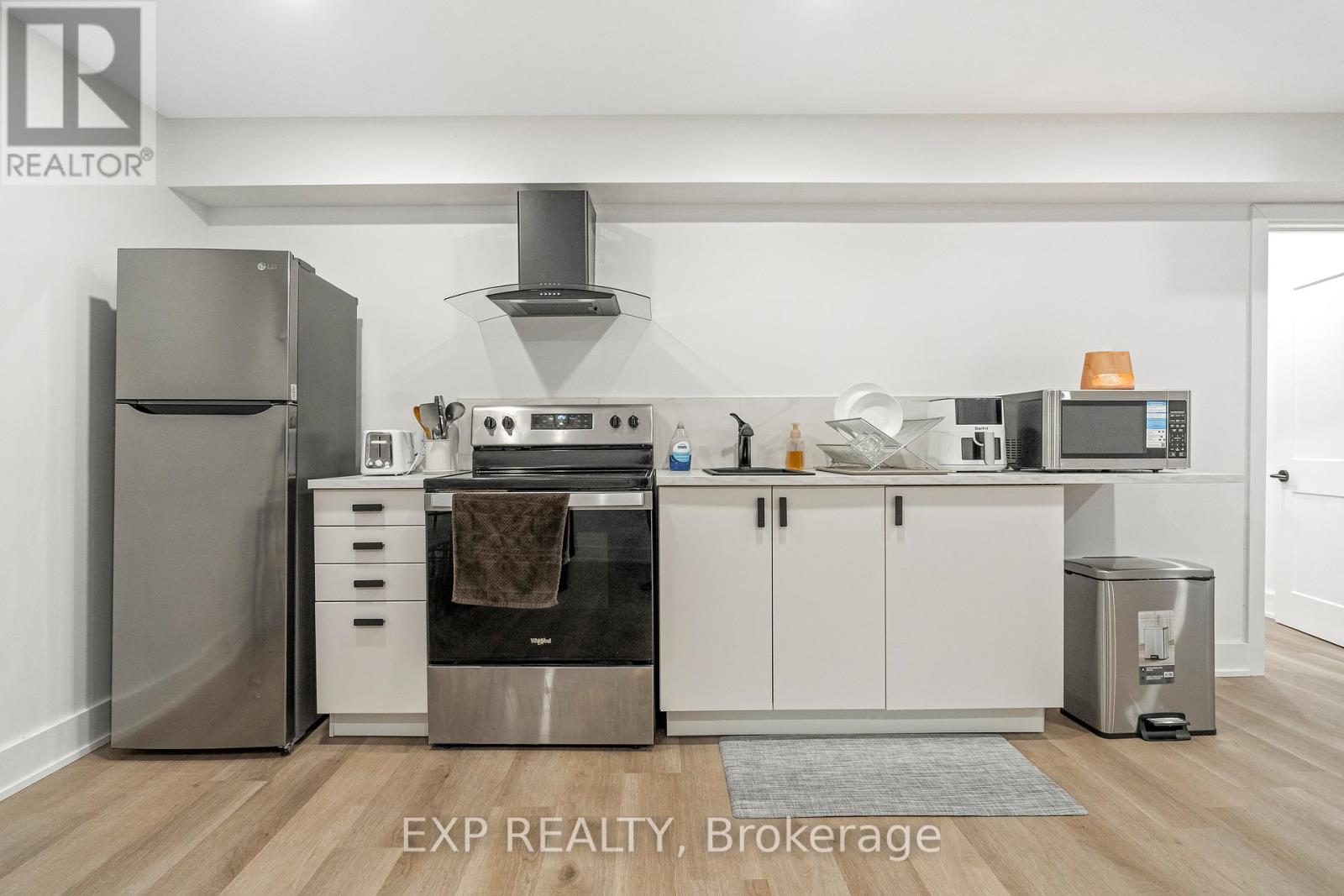 561 Paakanaak Avenue, Ottawa, Ontario  K1X 0H3 - Photo 37 - X12147877