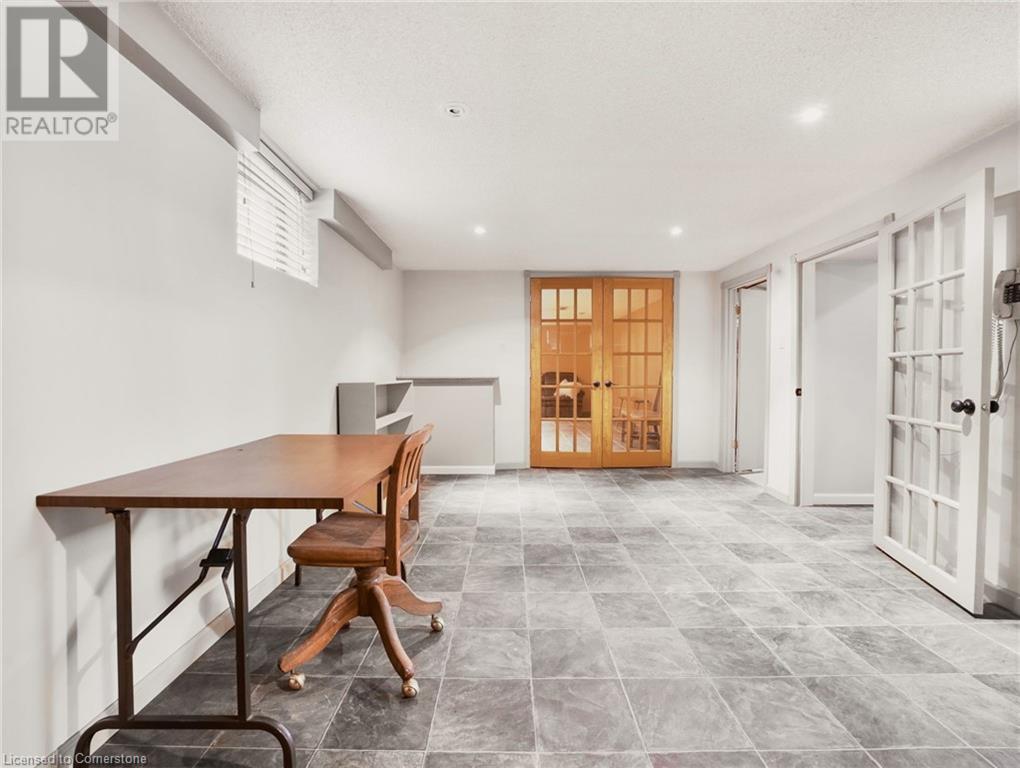82 Deschene Avenue, Hamilton, Ontario  L9A 3J7 - Photo 22 - 40728725