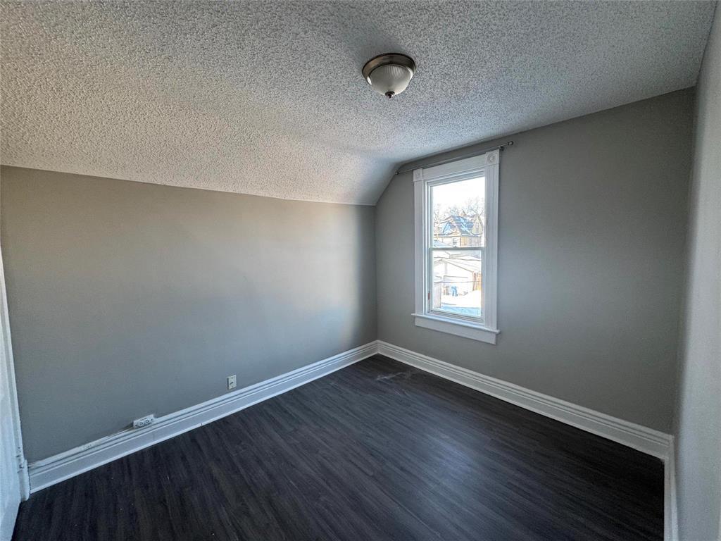 660 Furby Street, Winnipeg, Manitoba  R3B 2W2 - Photo 15 - 202510872