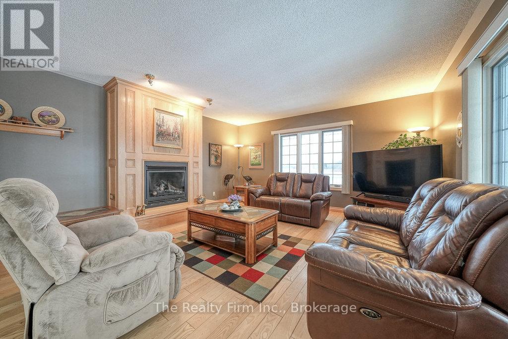 716173 18th Line, Blandford-Blenheim, Ontario  N0J 1M0 - Photo 8 - X12147744