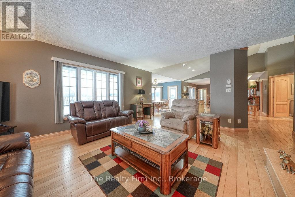 716173 18th Line, Blandford-Blenheim, Ontario  N0J 1M0 - Photo 9 - X12147744