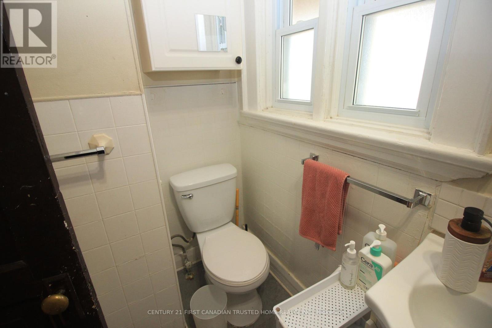 1051 Richmond Street, London East (East B), Ontario  N6A 3J7 - Photo 16 - X12147727