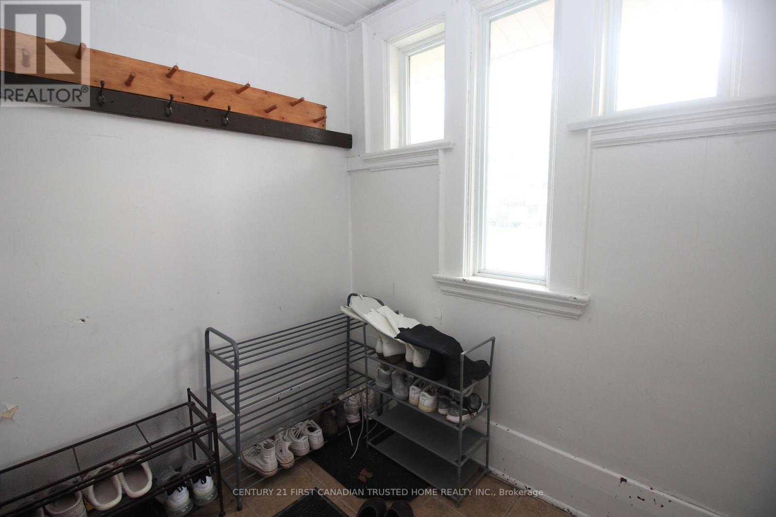 1051 Richmond Street, London East (East B), Ontario  N6A 3J7 - Photo 4 - X12147727