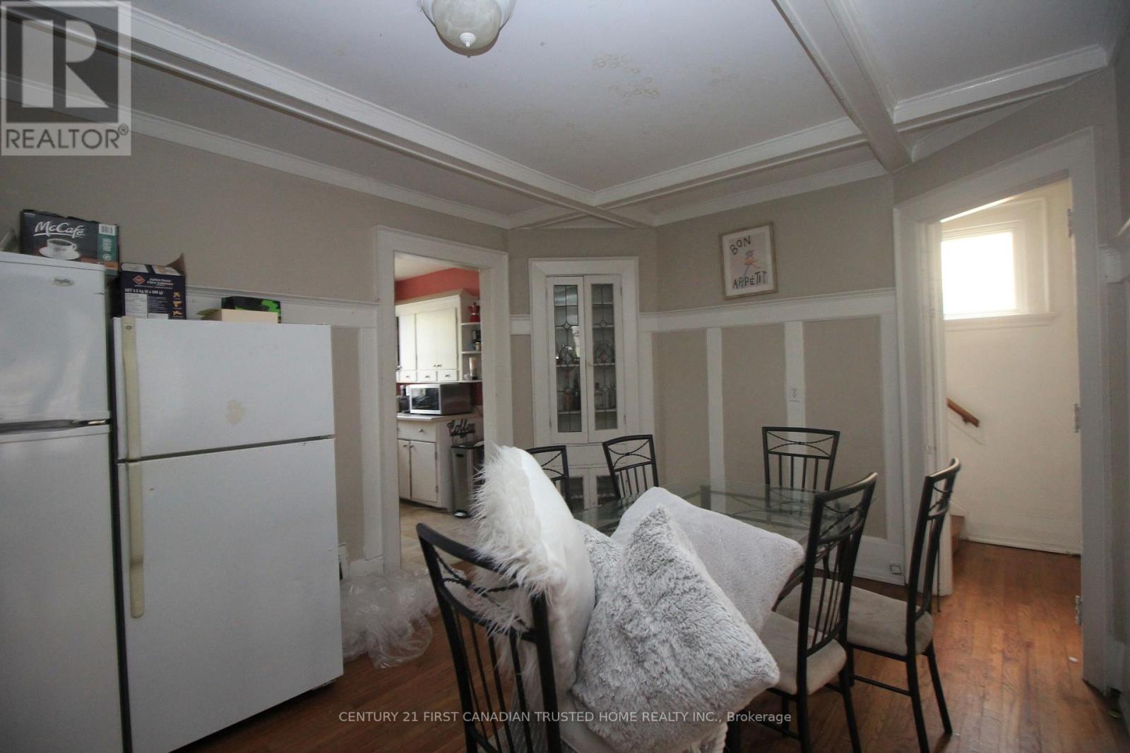1051 Richmond Street, London East (East B), Ontario  N6A 3J7 - Photo 7 - X12147727