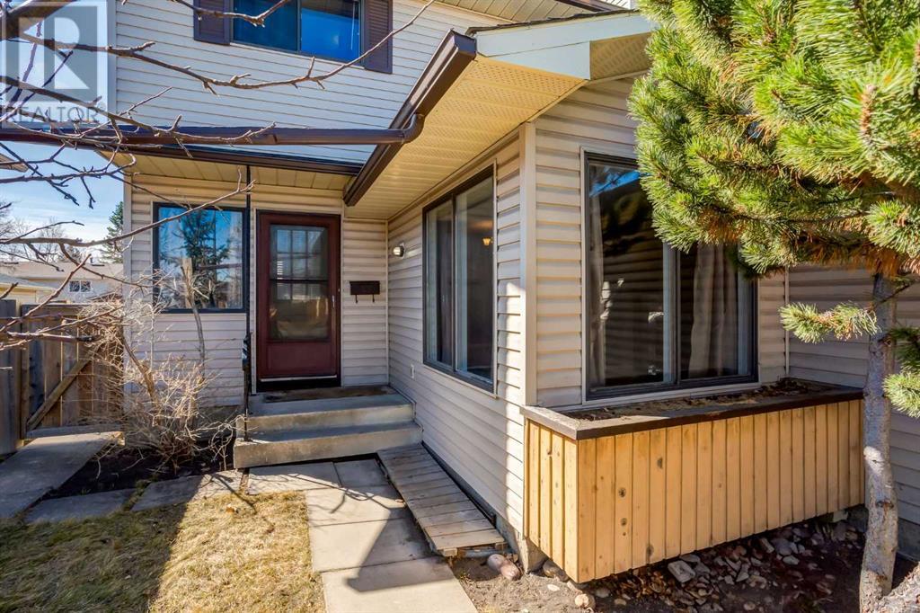 Property at 995 Berkley Drive NW image 2