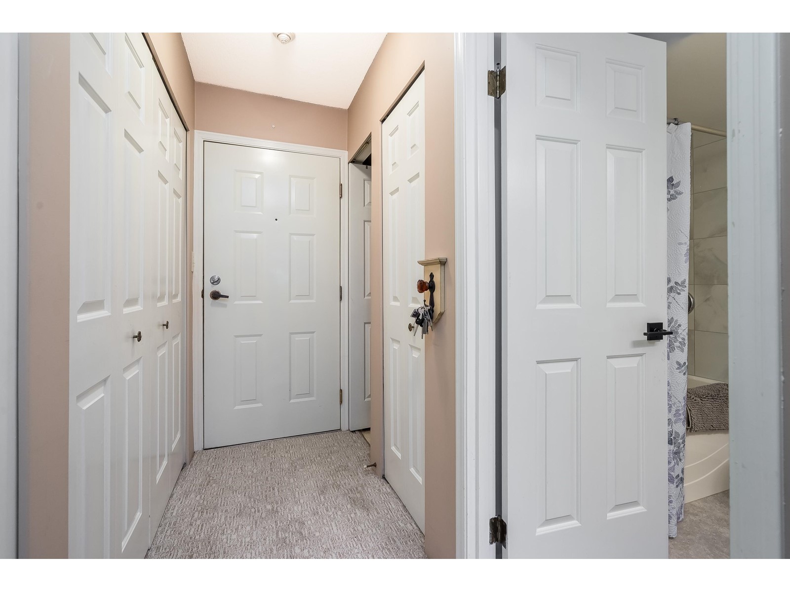 102 15290 Thrift Avenue, White Rock, British Columbia  V4B 2L2 - Photo 5 - R3002253