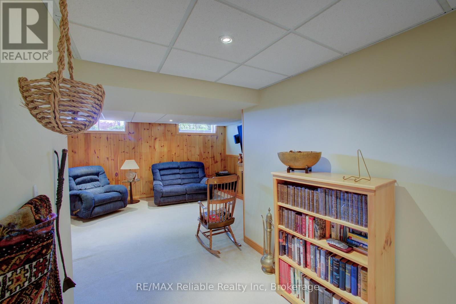 16 Stornoway Crescent, Huron East, Ontario  N0K 1W0 - Photo 24 - X12146832