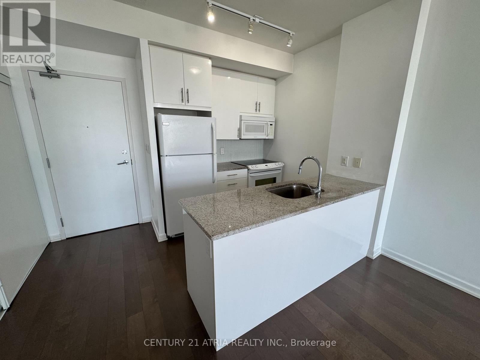 911 - 70 Forest Manor Road, Toronto, Ontario  M2J 0A9 - Photo 3 - C12147600