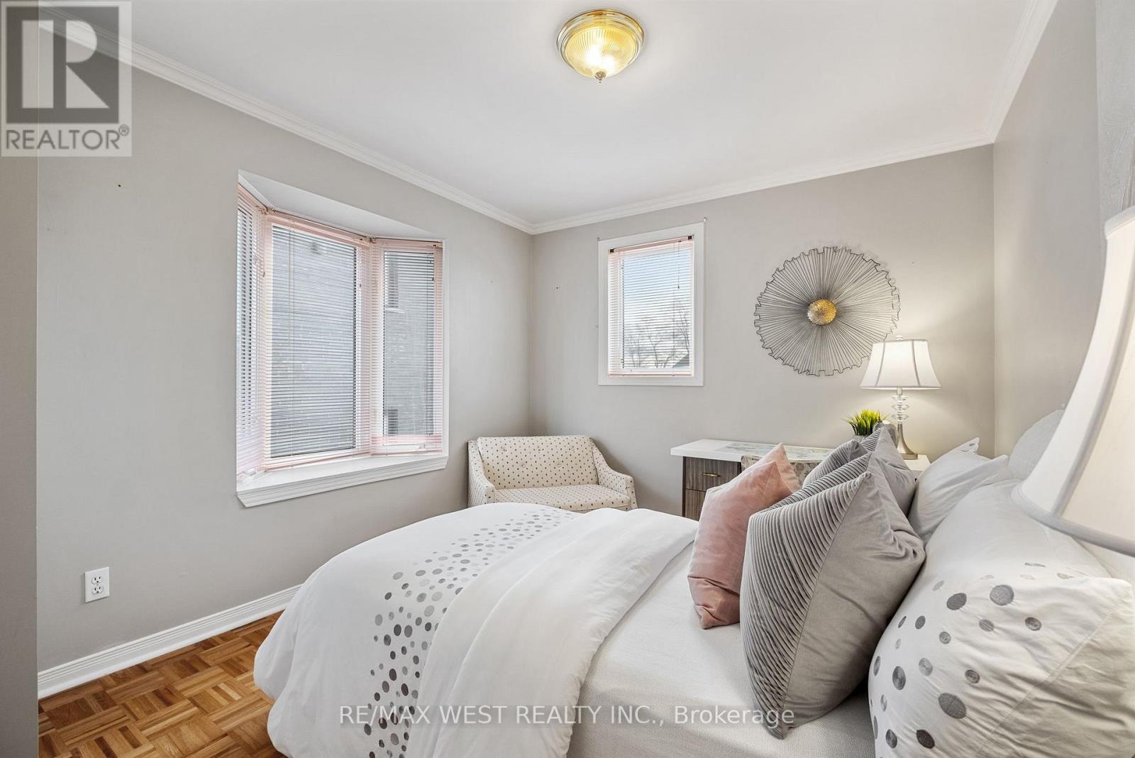 1212 Glencairn Avenue, Toronto, Ontario  M6B 2B5 - Photo 16 - W12147388