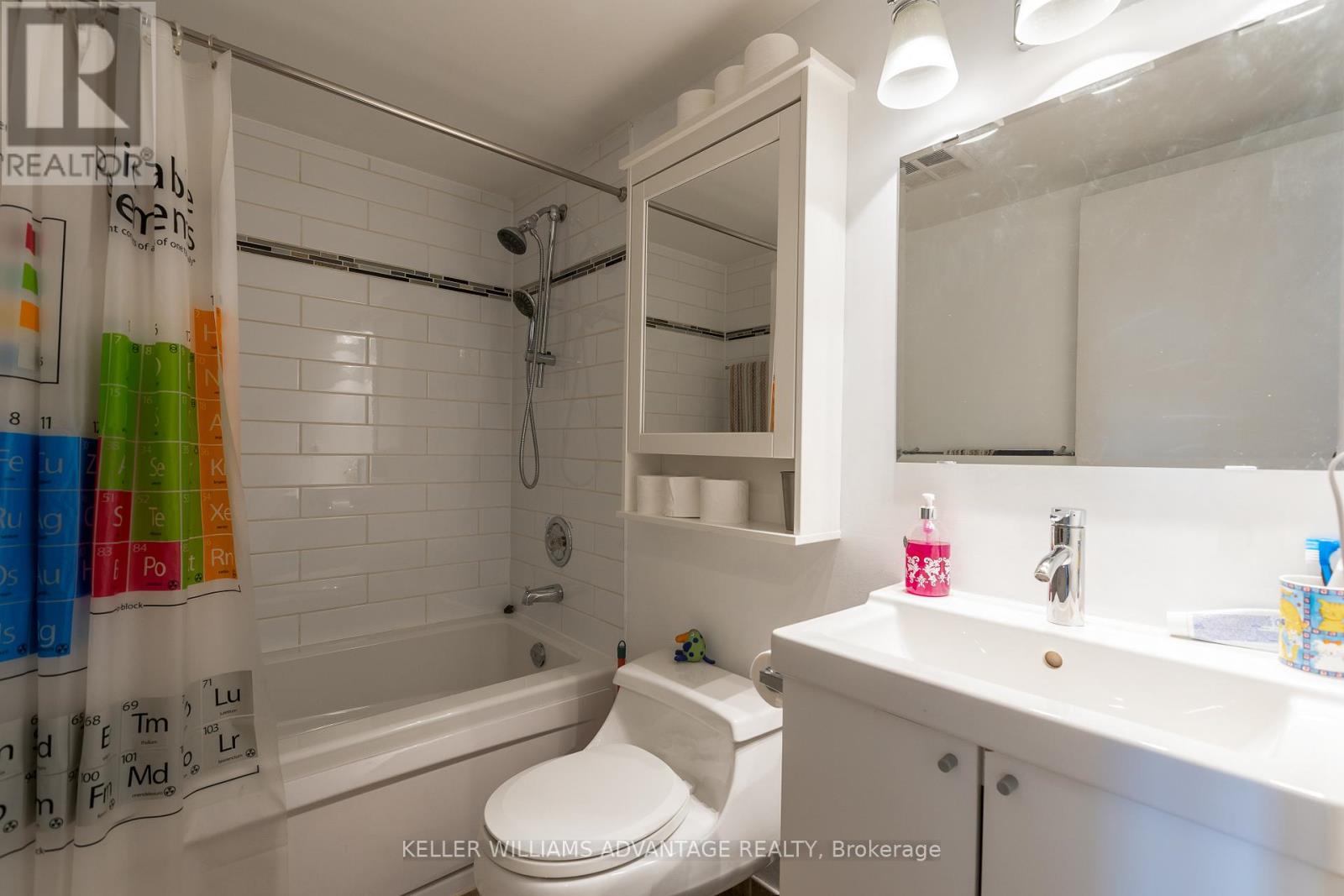 404 - 117 Gerrard Street E, Toronto, Ontario  M5B 2L4 - Photo 11 - C12147612