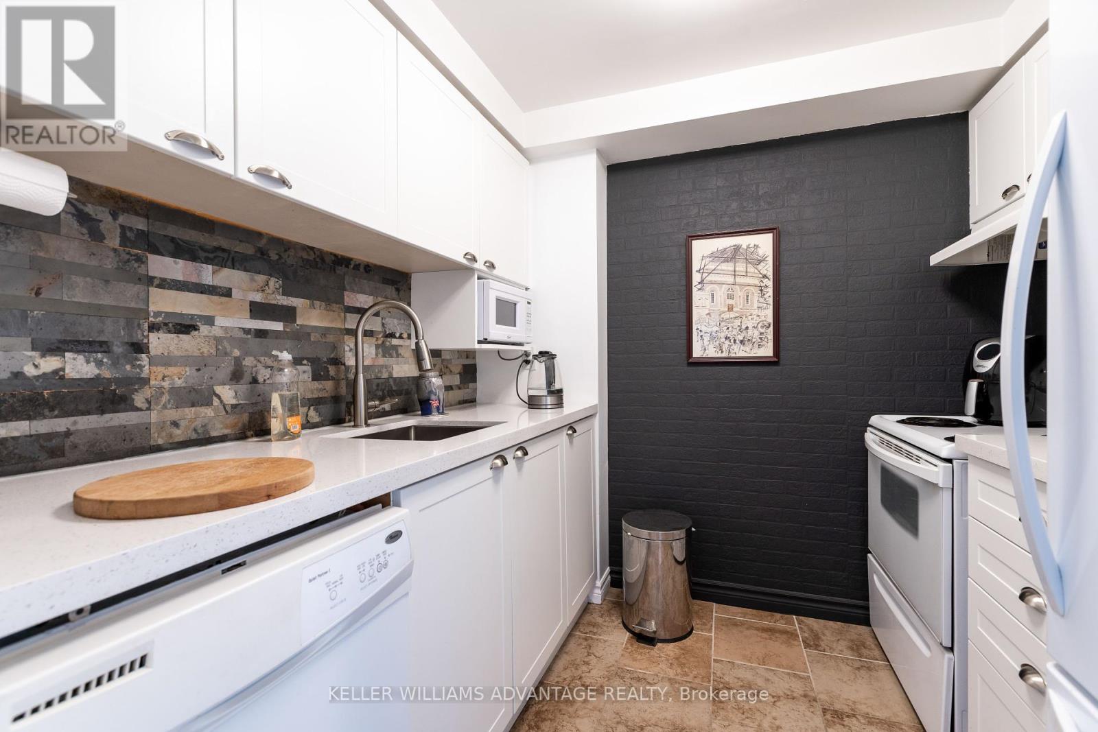 404 - 117 Gerrard Street E, Toronto, Ontario  M5B 2L4 - Photo 4 - C12147612