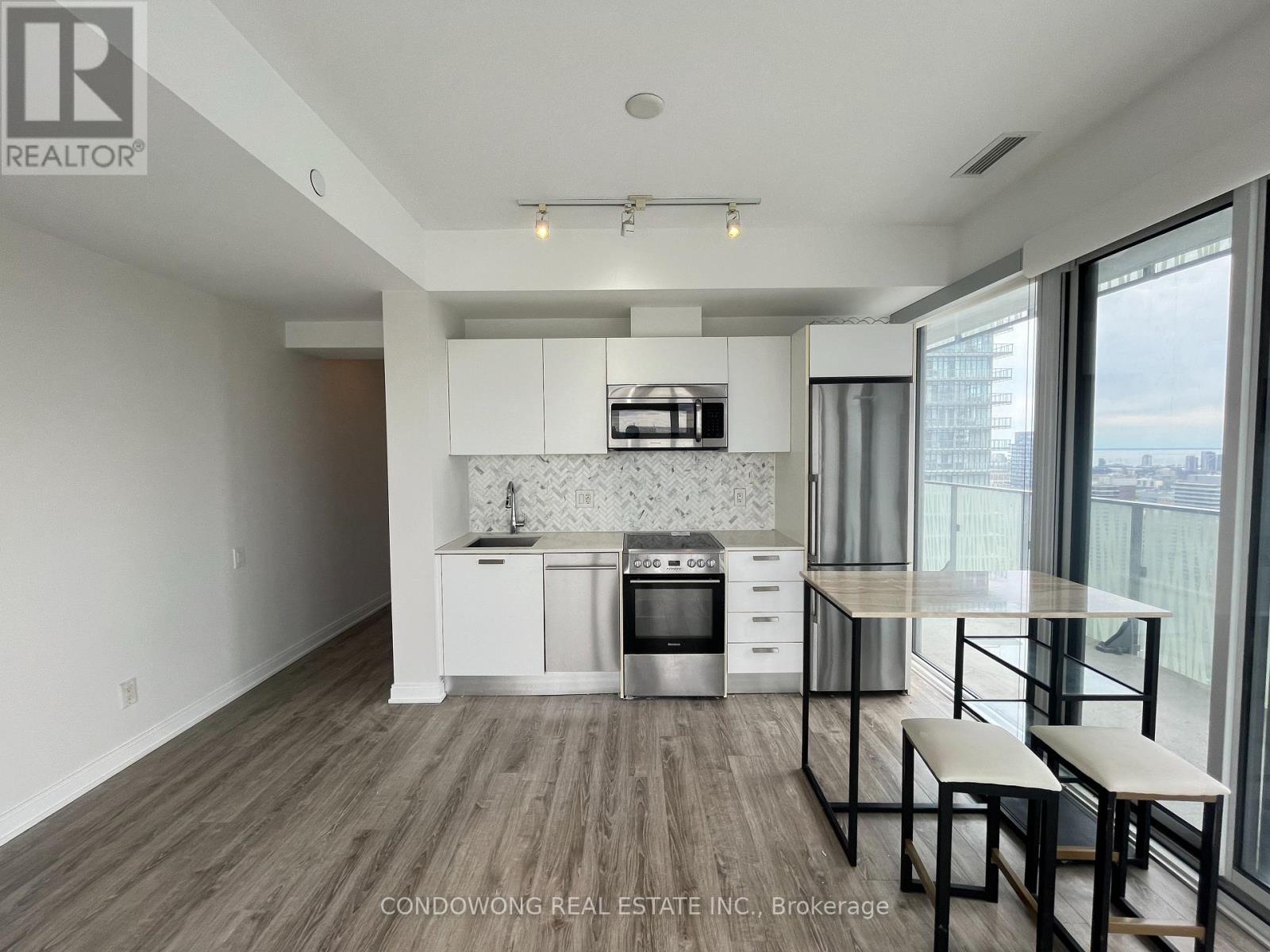 4006 - 42 Charles Street E, Toronto, Ontario  M4Y 0B7 - Photo 3 - C12147627