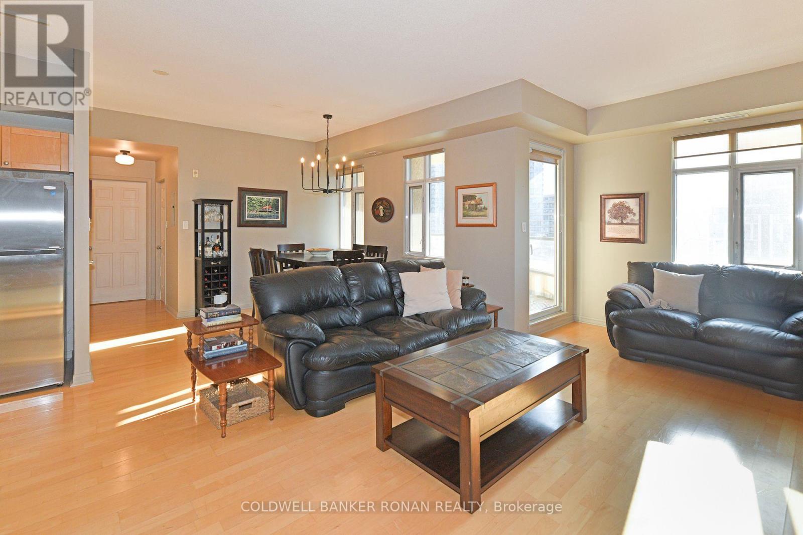 602 - 550 Front Street W, Toronto, Ontario  M5V 3N5 - Photo 4 - C12147631