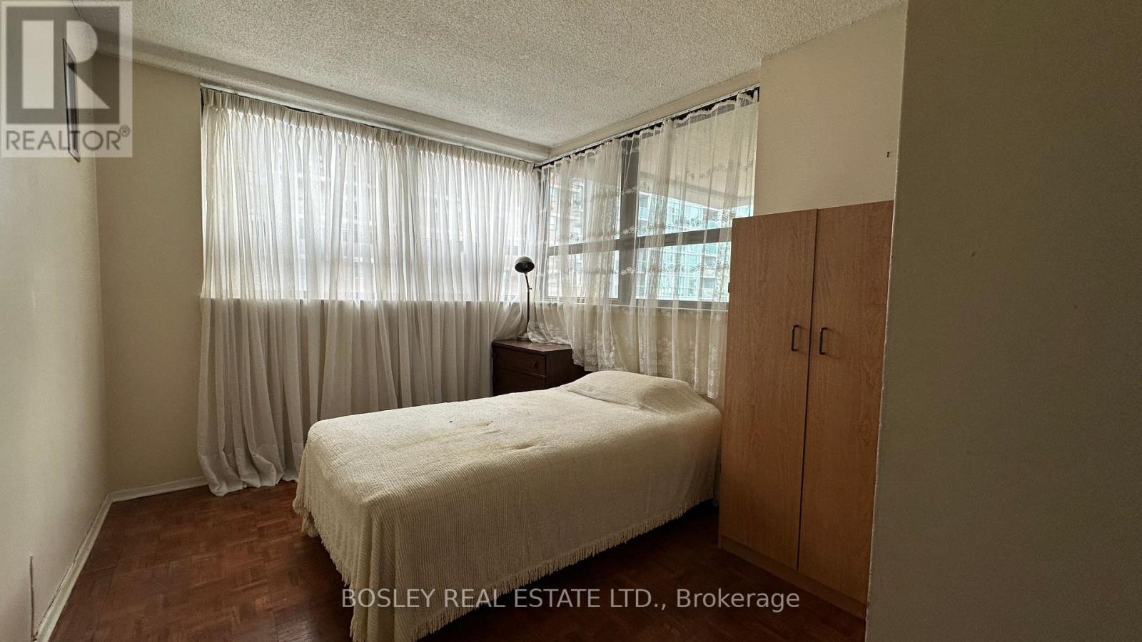 720 - 89 Mccaul Street, Toronto (Kensington-Chinatown), Ontario  M5T 2X3 - Photo 17 - C12147663