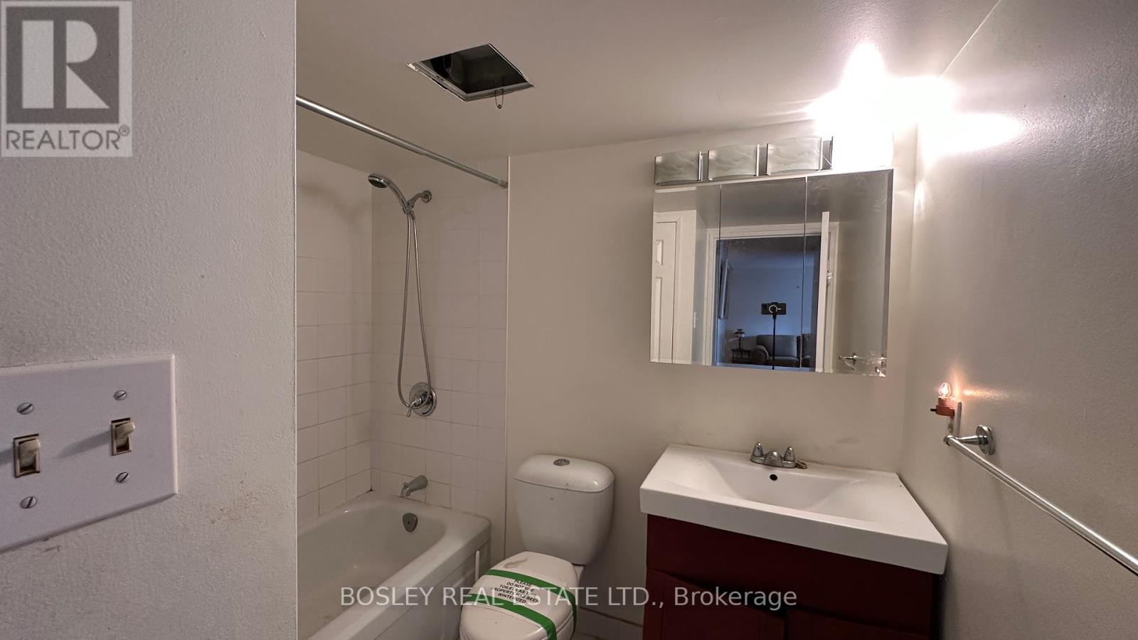 720 - 89 Mccaul Street, Toronto (Kensington-Chinatown), Ontario  M5T 2X3 - Photo 21 - C12147663