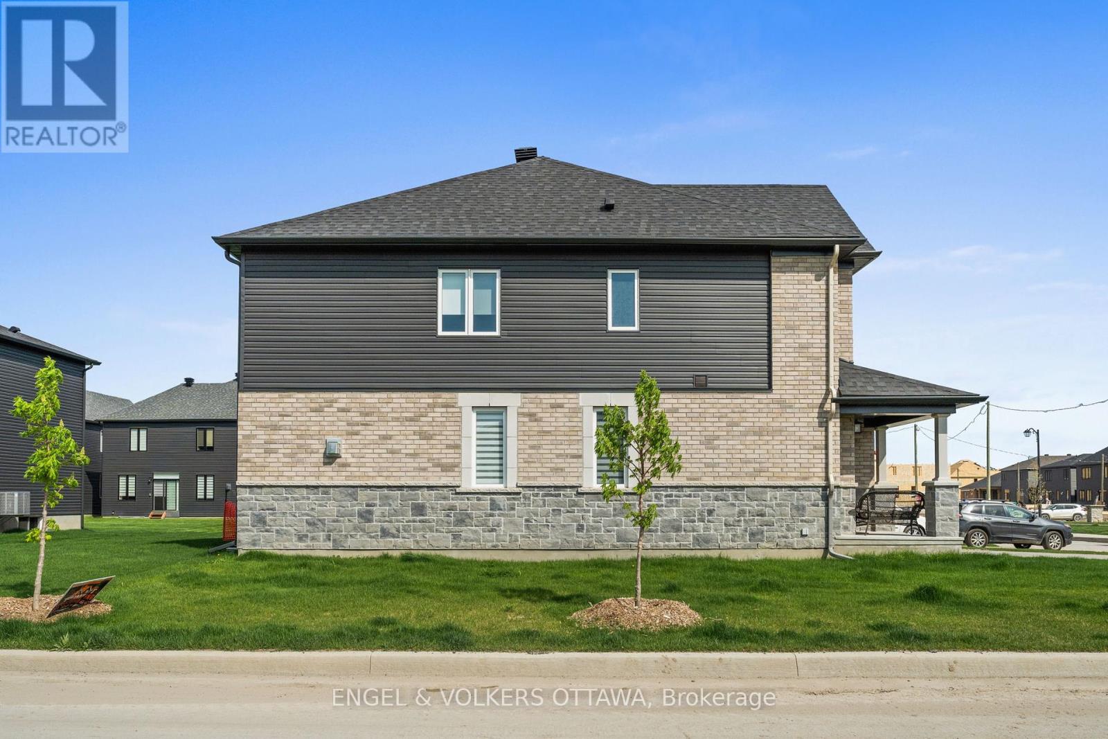 2053 Wanderer Avenue, Ottawa, Ontario  K4M 0X1 - Photo 33 - X12081015